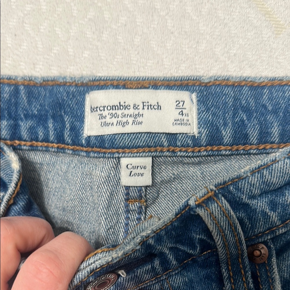 Abercrombie & Fitch 90s Straight Ultra High Rise 27/4XS